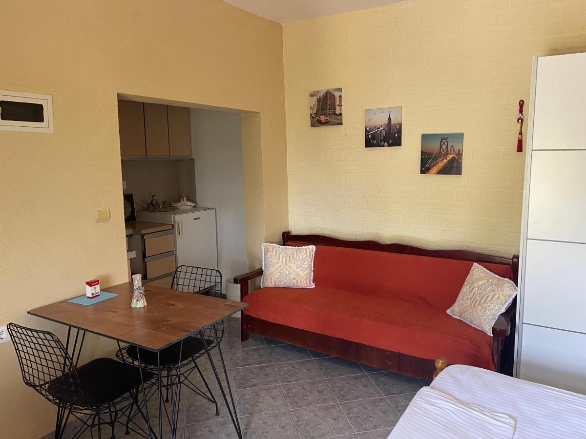 Elias Guest House Sarandë Buitenkant foto